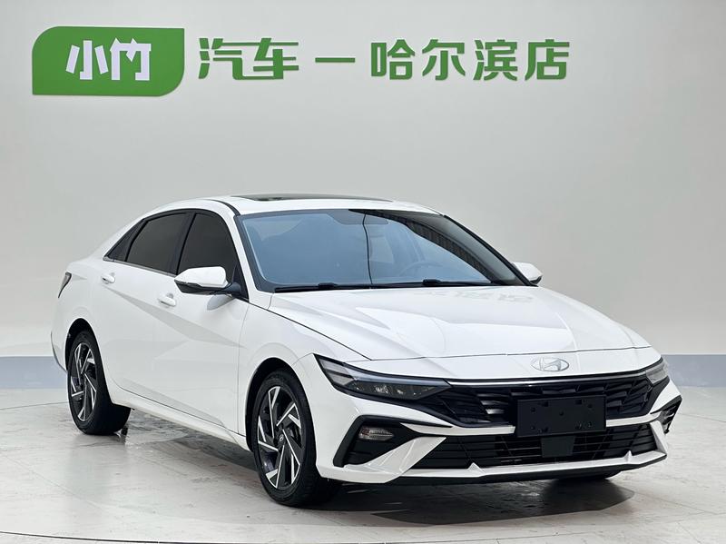 Hyundai Elantra - фото 2