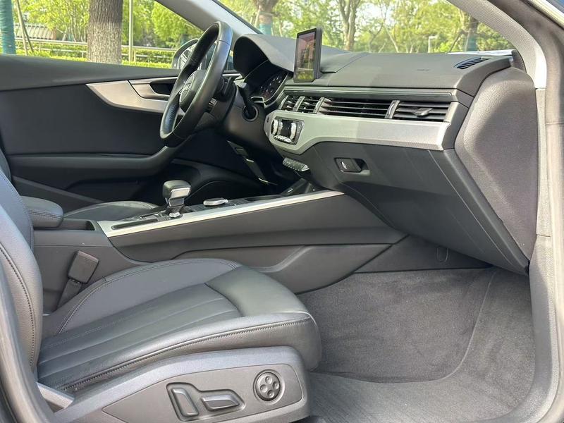 Audi A5 - фото 4