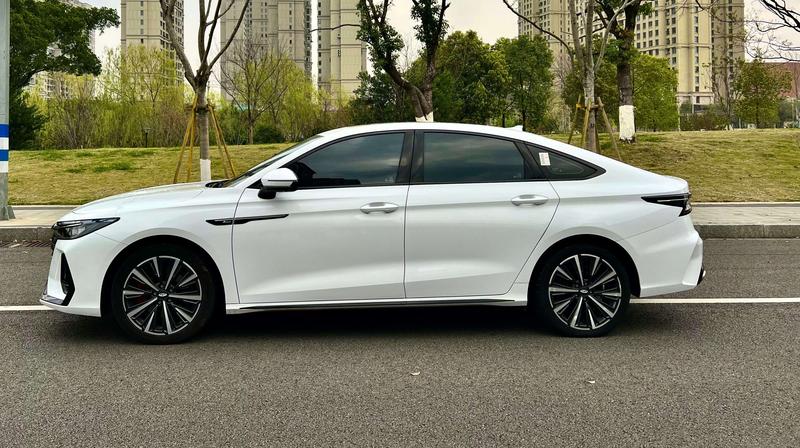 Chery 8 - фото 1