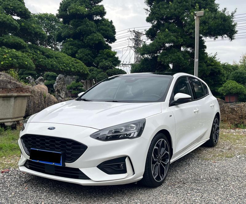Ford Focus - фото 0
