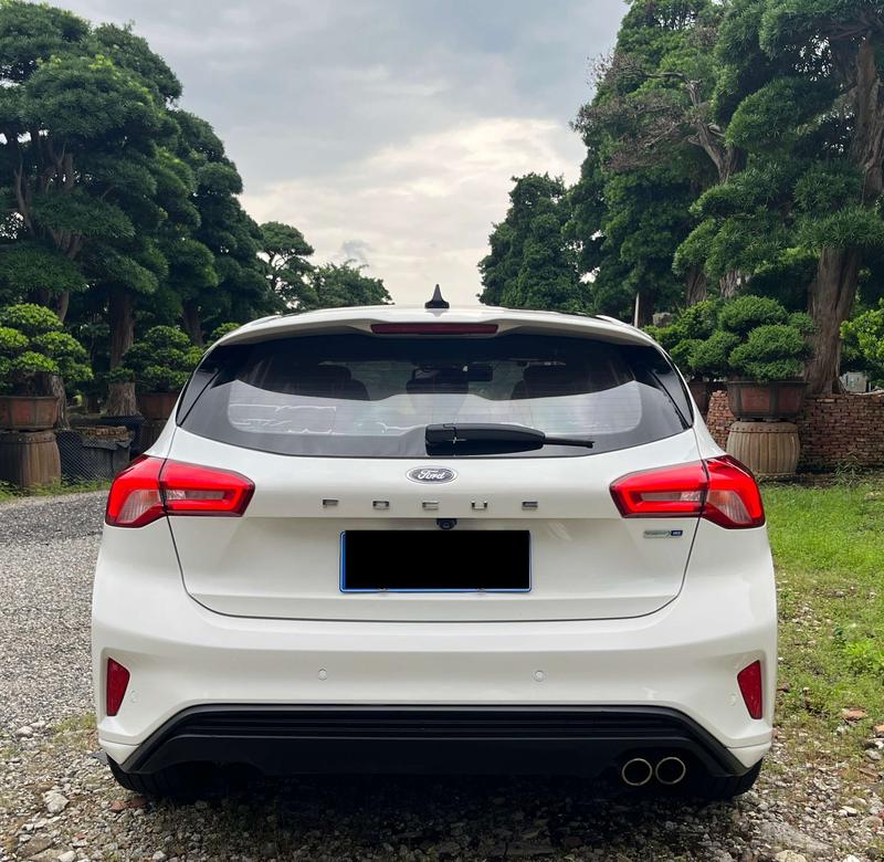 Ford Focus - фото 4