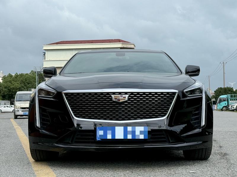 Cadillac CT6 - фото 1