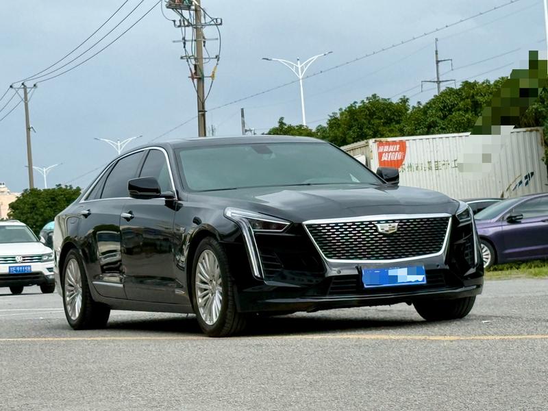 Cadillac CT6 - фото 2