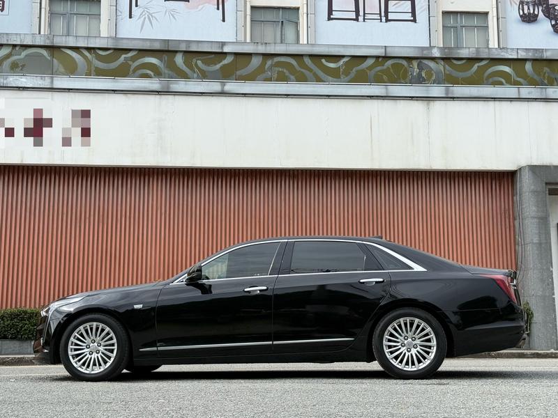 Cadillac CT6 - фото 3