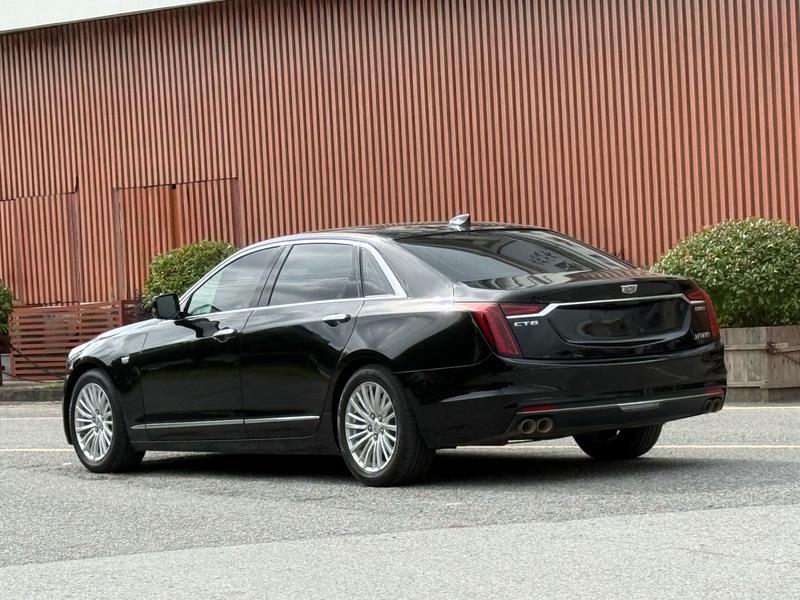 Cadillac CT6 - фото 4