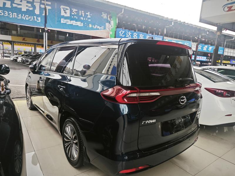 GAC Trumpchi M6 - фото 3