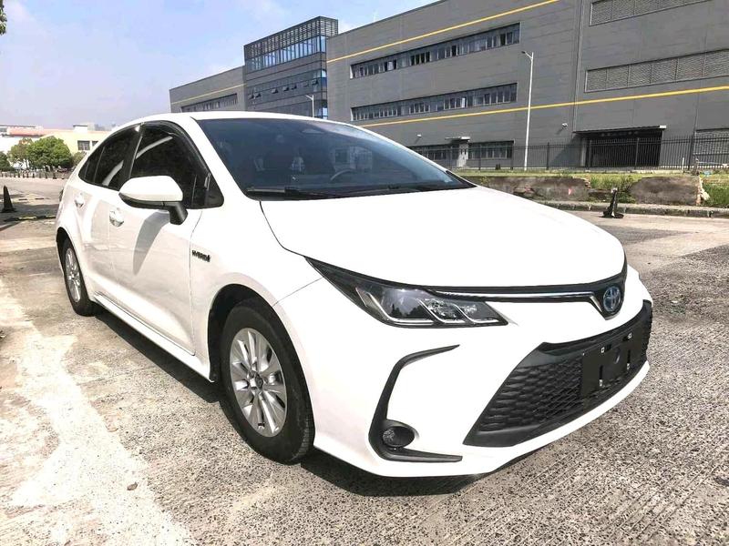 Toyota Corolla - фото 2