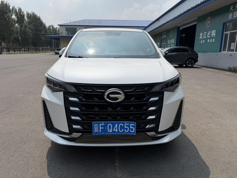 GAC Trumpchi M6 - фото 1