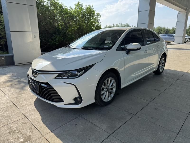 Toyota Corolla - фото 0