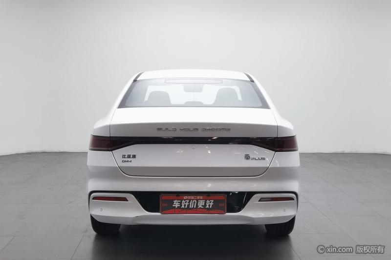BYD Qin PLUS DM-i - фото 2