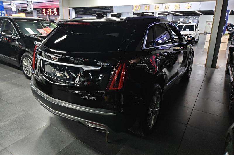 Cadillac XT5 - фото 2