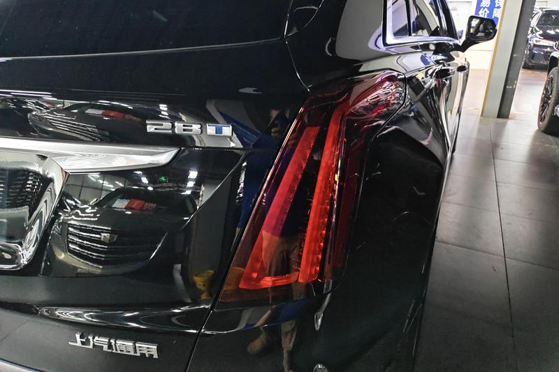 Cadillac XT5 - фото 4