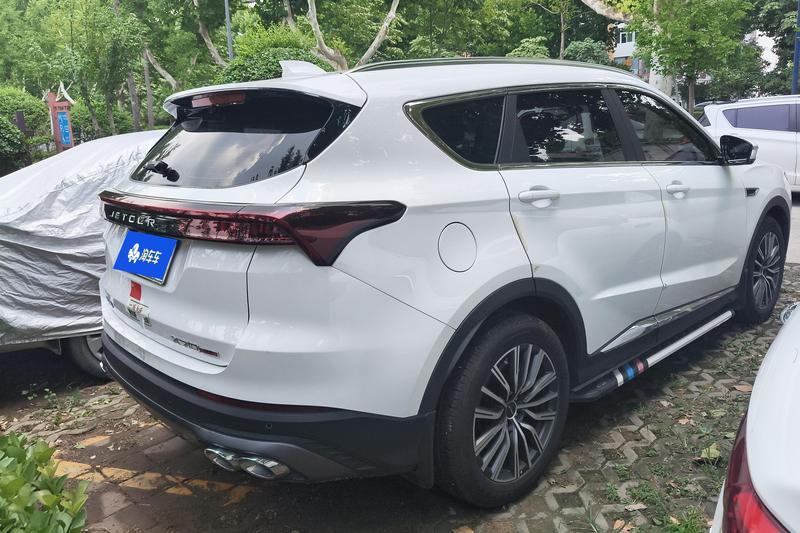Jetour X70 PLUS - фото 2