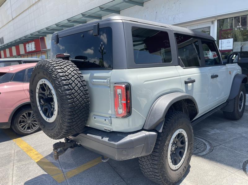 Ford Bronco - фото 2