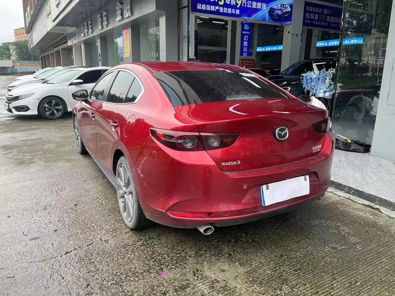 Mazda Mazda3 - фото 3