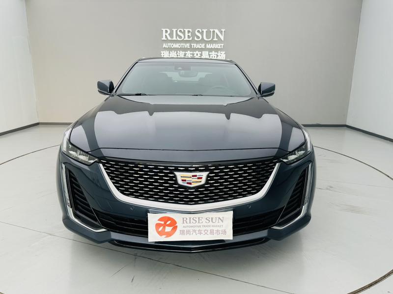 Cadillac CT5 - фото 1