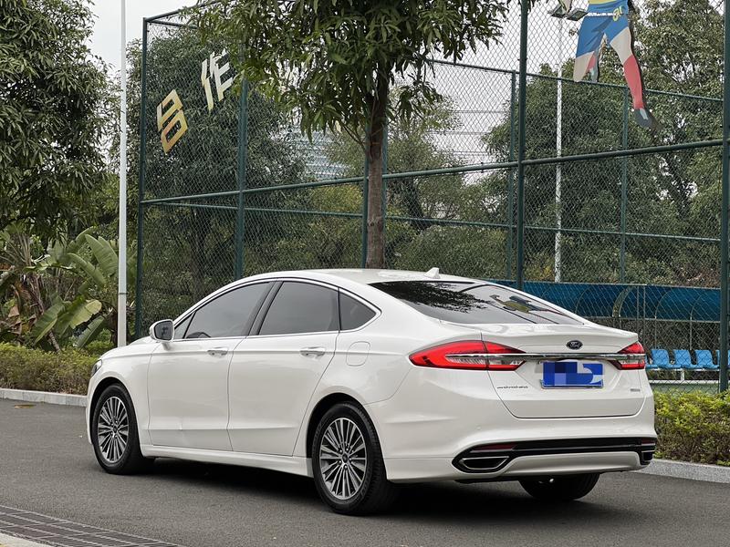 Ford Mondeo - фото 3