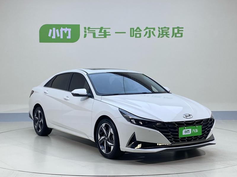 Hyundai Elantra - фото 2