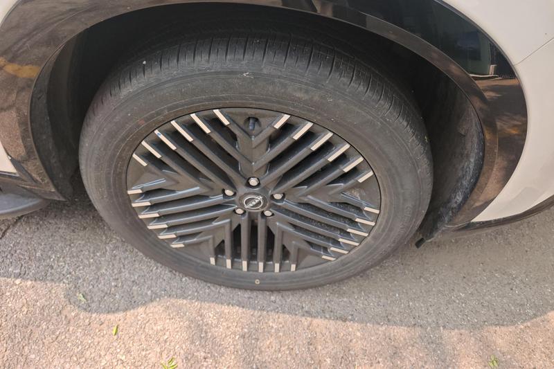 Nissan Pathfinder - фото 3