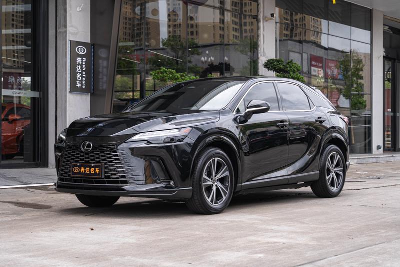 Lexus RX - фото 0