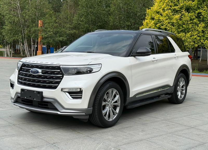 Ford Explorer - фото 0