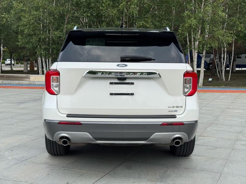 Ford Explorer - фото 4