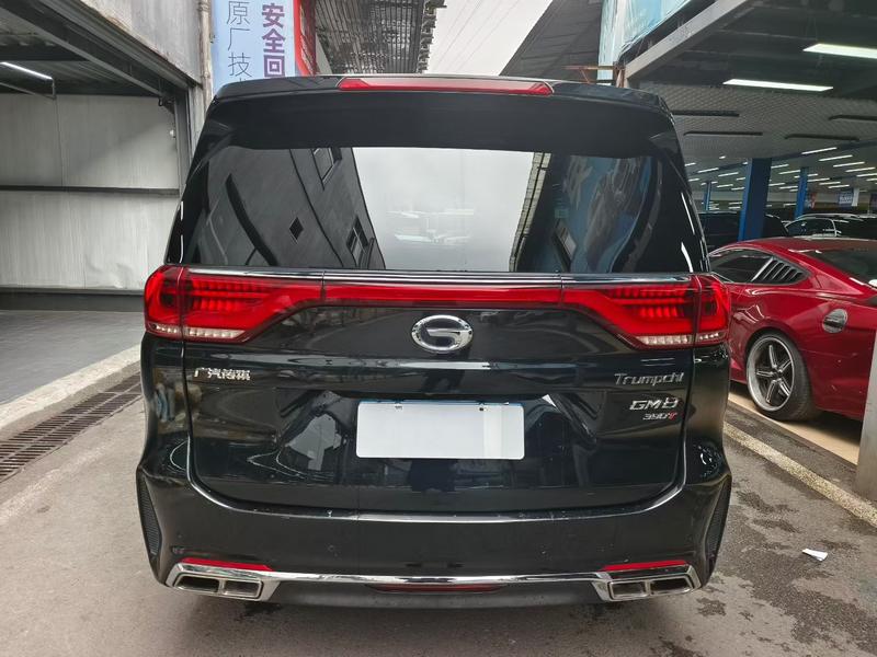 GAC Trumpchi M8 - фото 4