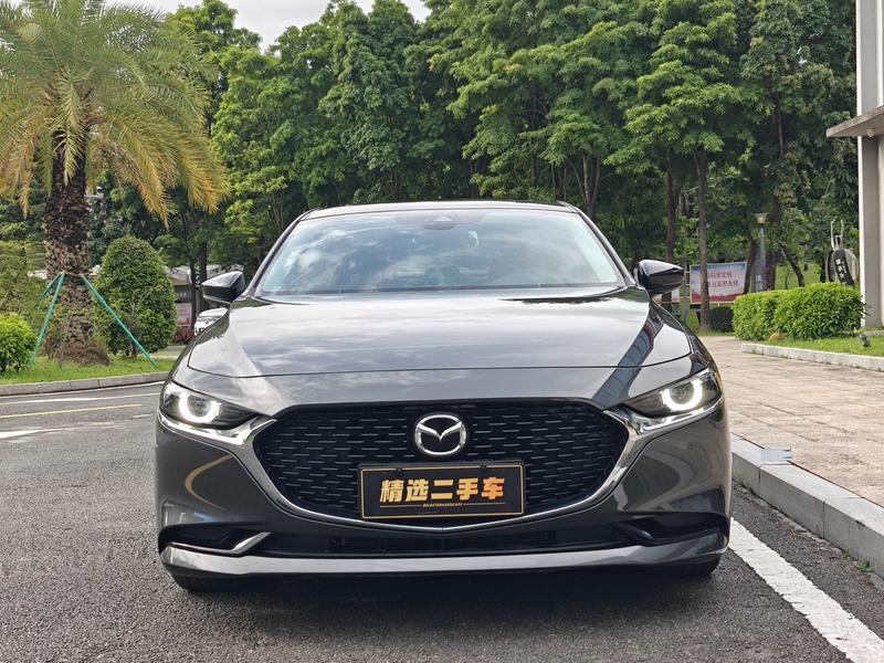 Mazda Mazda3 - фото 1