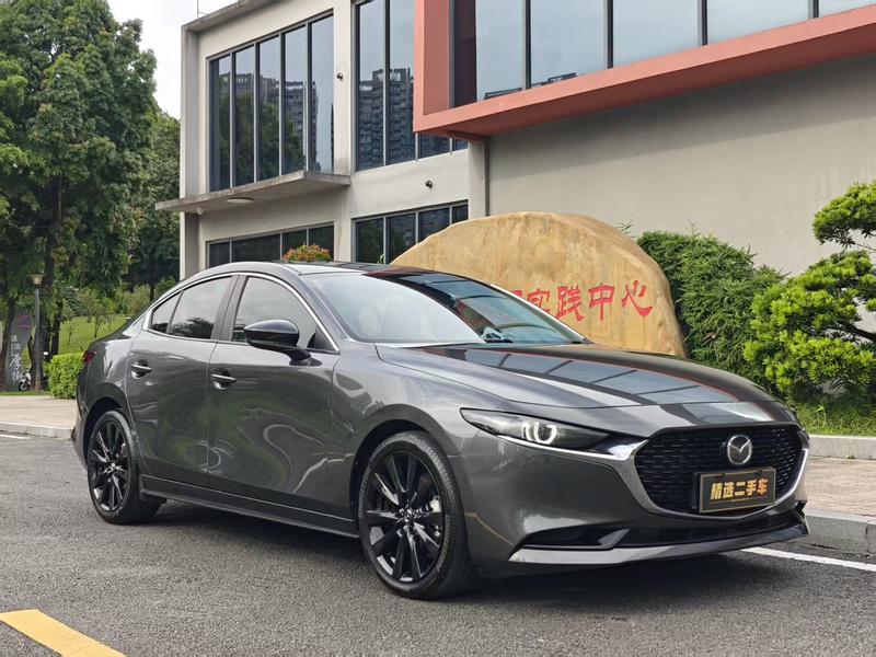 Mazda Mazda3 - фото 2