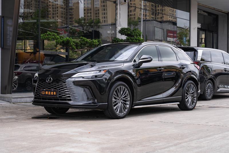 Lexus RX - фото 0