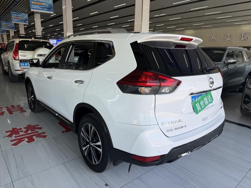Nissan X-Trail - фото 3