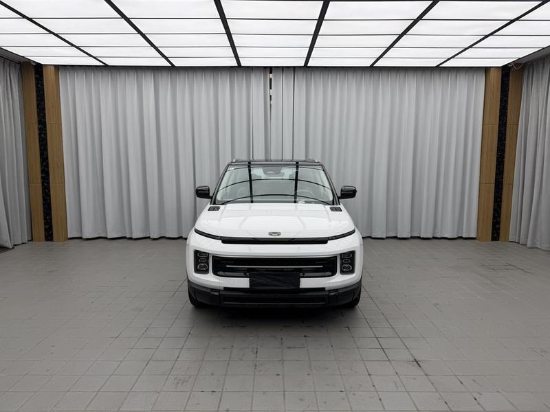 Geely ICON - фото 1