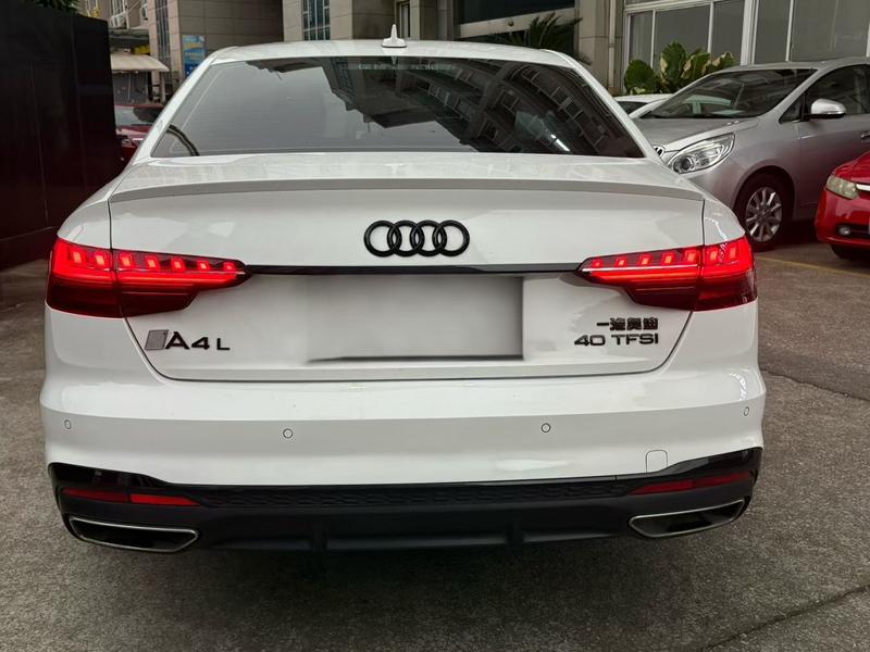 Audi A4L - фото 3
