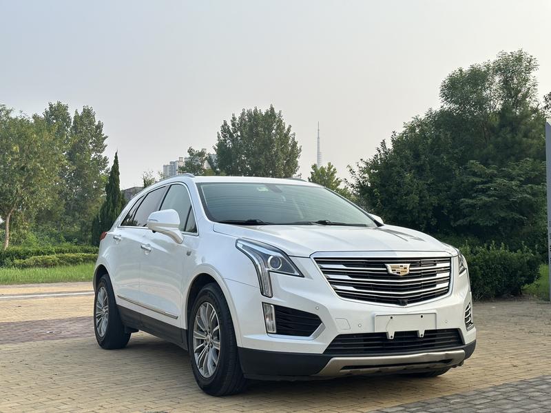 Cadillac XT5 - фото 2