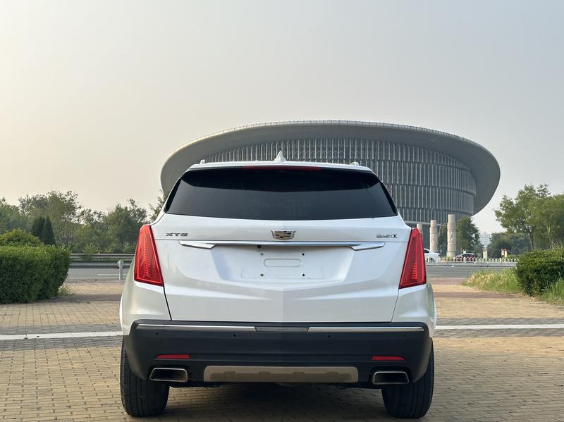 Cadillac XT5 - фото 4