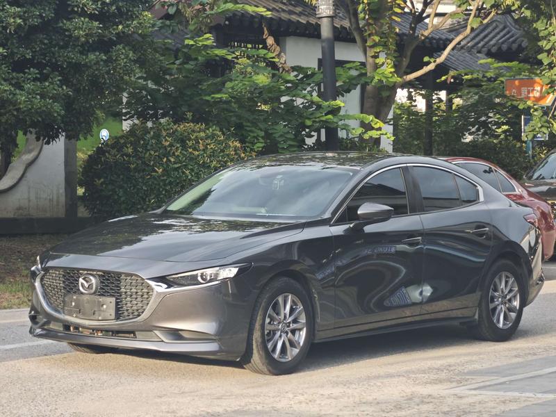 Mazda Mazda3 - фото 0