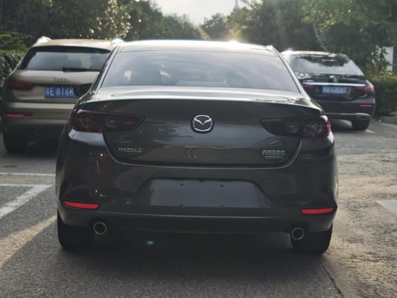 Mazda Mazda3 - фото 3