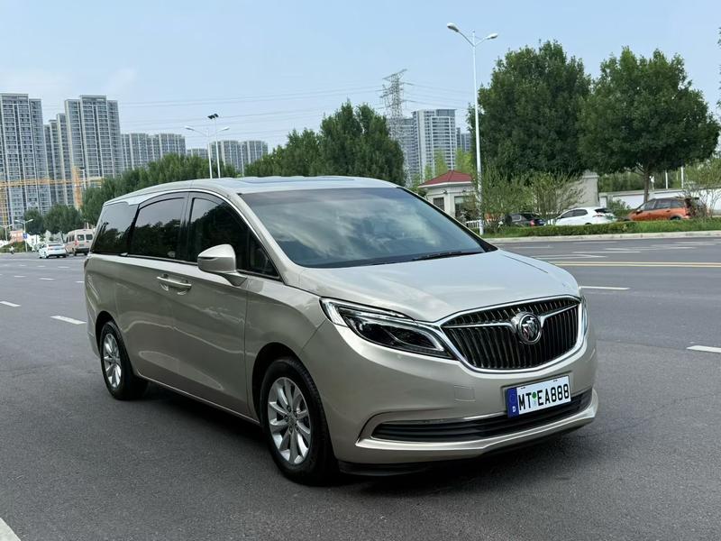 Buick GL8 - фото 2