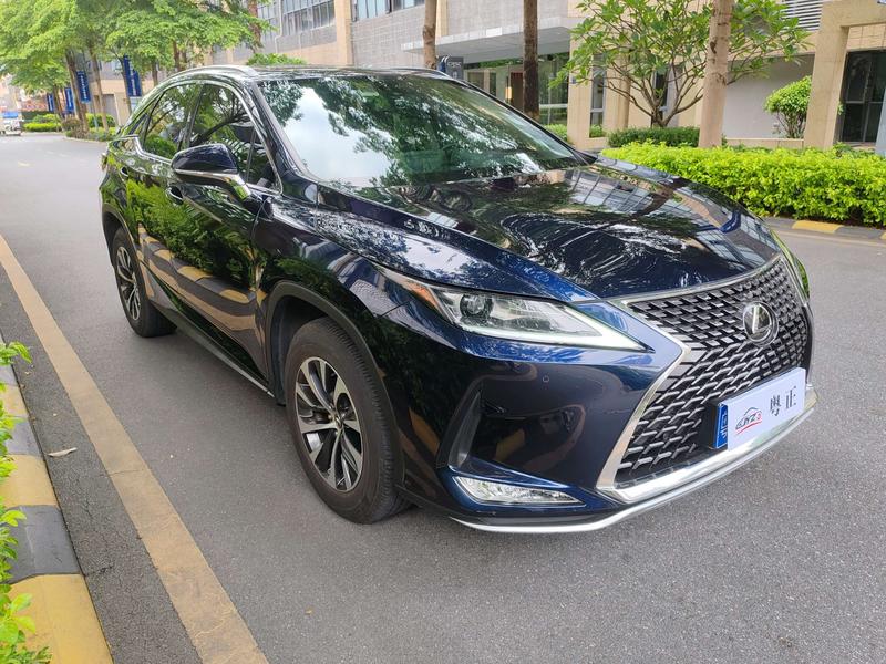 Lexus RX - фото 2