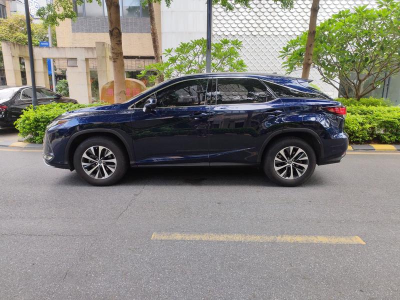 Lexus RX - фото 3