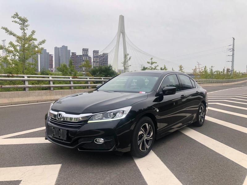 Honda Accord - фото 0