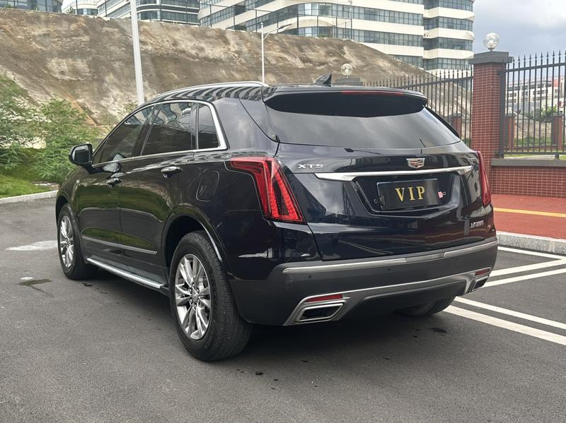 Cadillac XT5 - фото 3