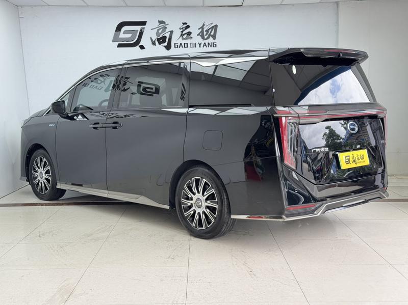 GAC Trumpchi E9 PHEV - фото 3