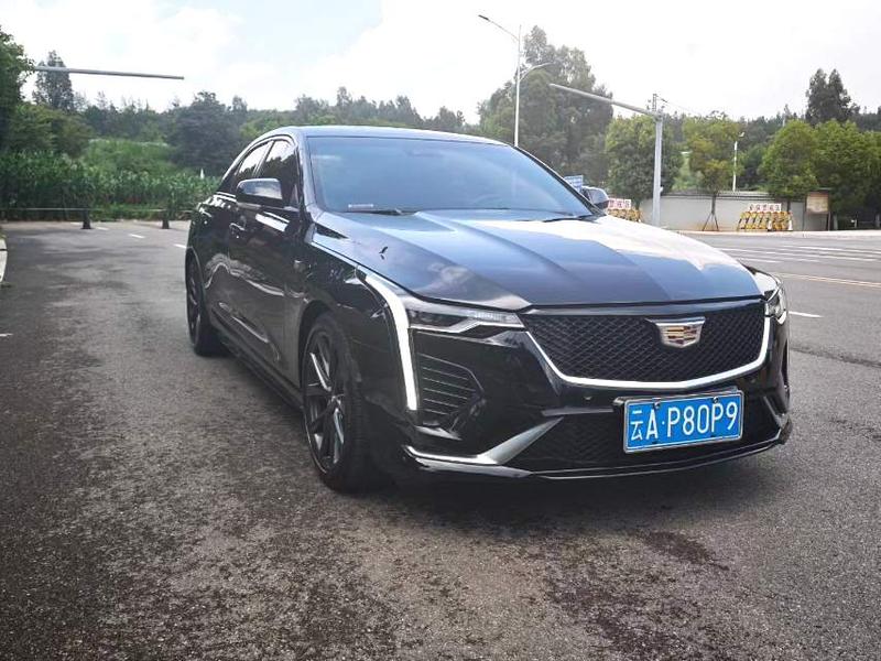 Cadillac CT4 - фото 2