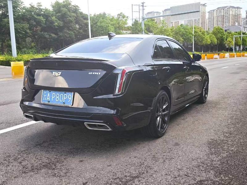 Cadillac CT4 - фото 3