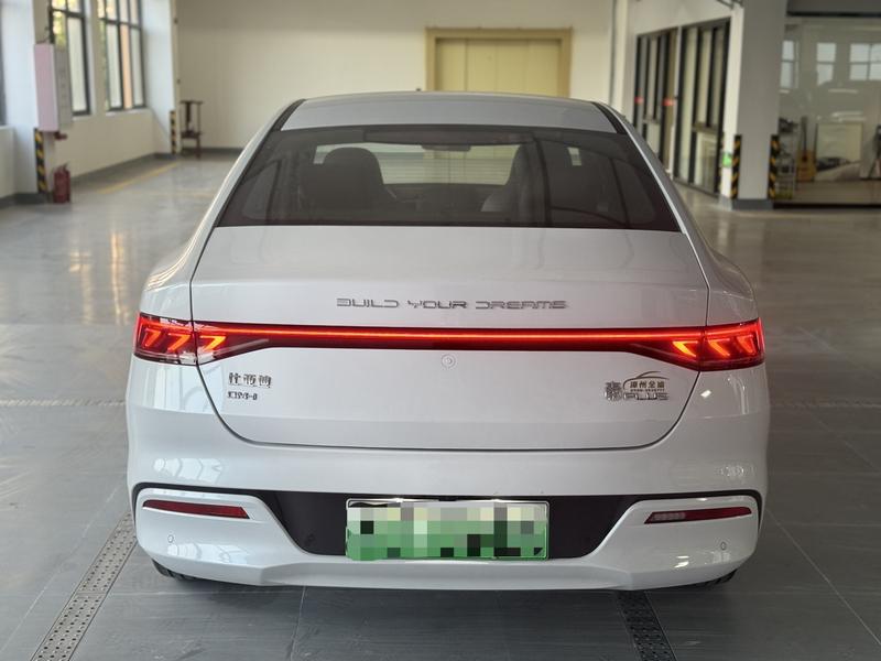 BYD Qin PLUS DM-i - фото 4