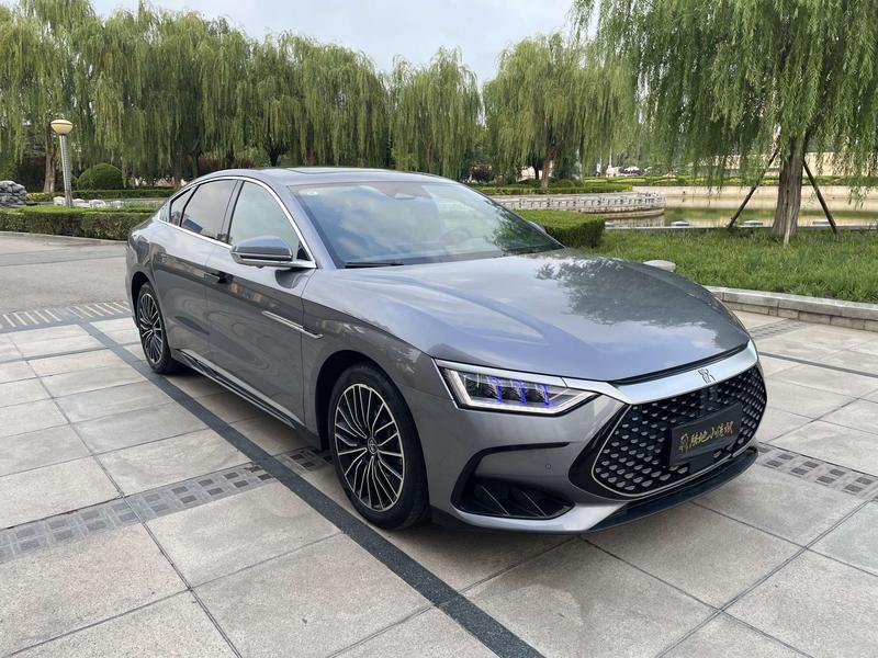 BYD Han DM-i - фото 2