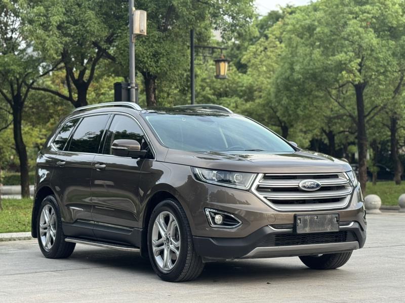 Ford Edge - фото 2