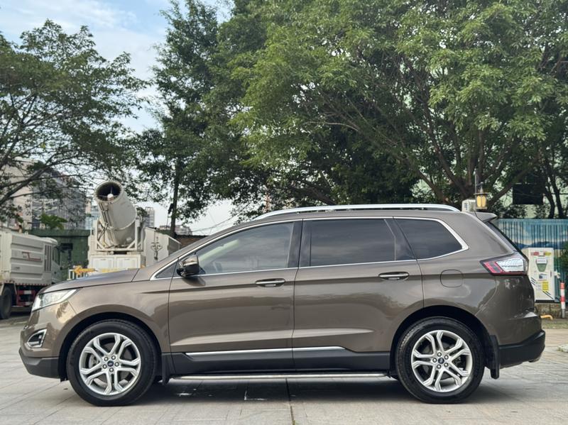 Ford Edge - фото 3