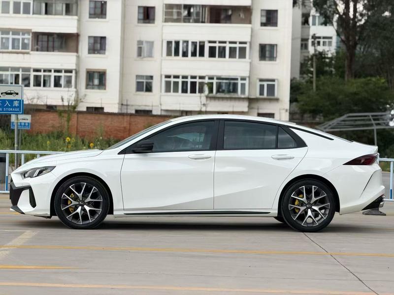 GAC Trumpchi Empow - фото 2